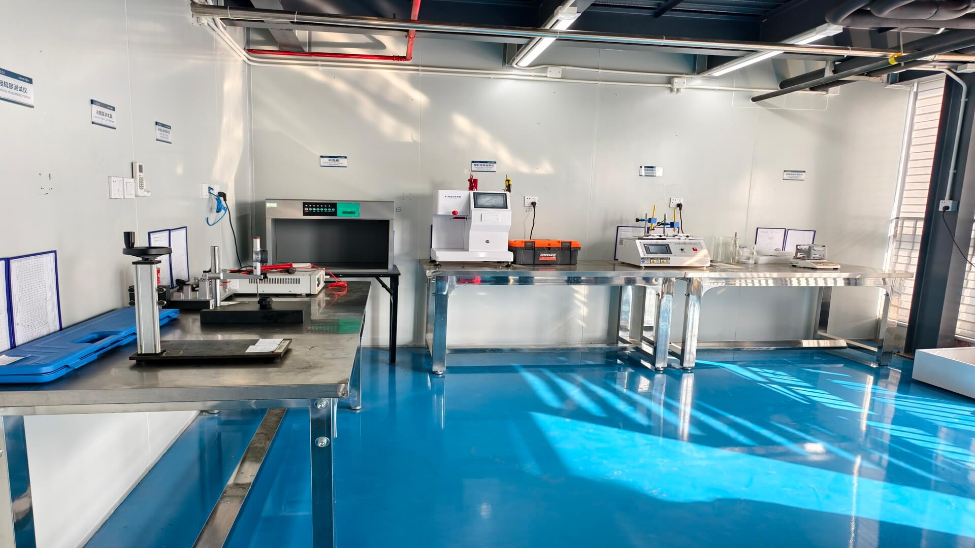研发实验室 (1).jpg